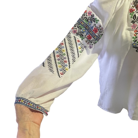 Ukrainian Embroidered Cross Stitch Folk Blouse-Size Medium/Large-Heavy Cotton - Picture 2 of 12